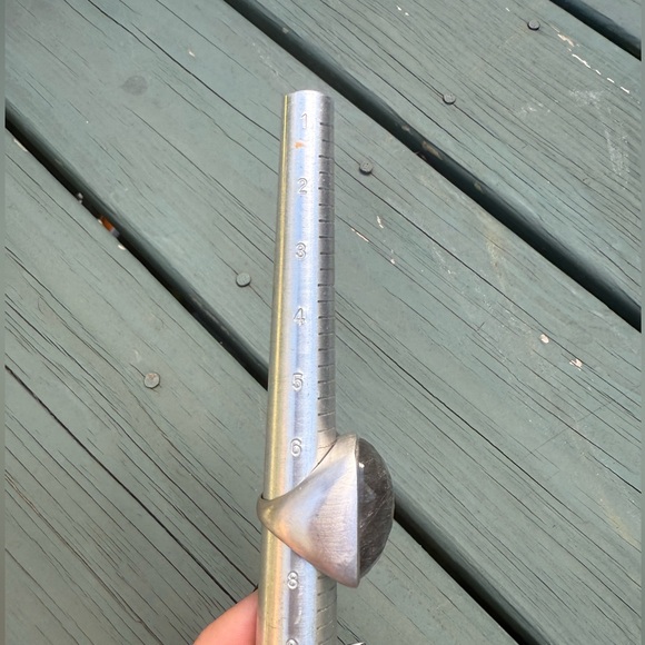 Silver and Black Quartz Gemstone Ring - Picture 10 of 16